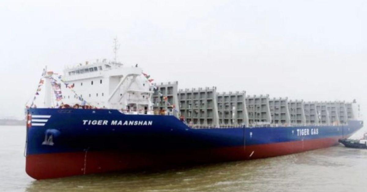 World’s Largest LNG Tank Container Ship Launched - Maritime Gateway